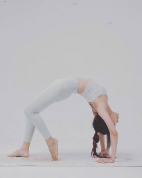 Kun — private yoga instructor at Umi Yoga studio Da Nang